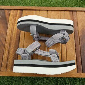 Teva Flatform Universal Sandal - Grey